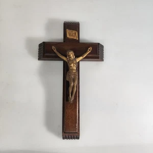 Vintage Wall Crucifix Cross Last Rites Candles Holy Water Catholic - Picture 1 of 7