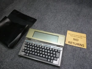 Olivetti M10 M-10 Vintage tragbarer Computer mit Gehäuse ohne Strom - Bild 1 von 6
