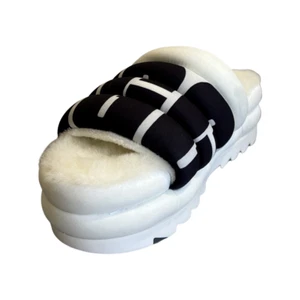 Ugg Maxi Folienlogo. Brandneu. Damen Größe: 11 - Bild 1 von 4