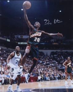 Gary Payton Signed Seattle SuperSonics 16x20 Photo Layup (PSA Hologram)  - Picture 1 of 3