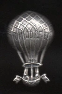 HOT AIR BALLOON Sterling Silver Tie Tack/Lapel Pin MONTGOLFIER Commemorative VTG - Picture 1 of 3