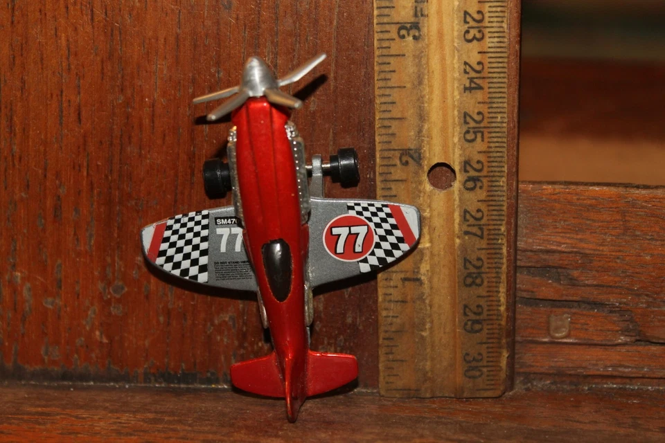 Hot Wheels 2004 de metal fundido e plástico avião Madd Propz Racing - Imagem 1 de 3