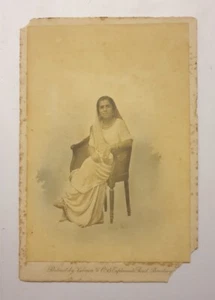 Foto de gabinete vintage PARSI DAMA Vernon Bombay - Imagen 1 de 2