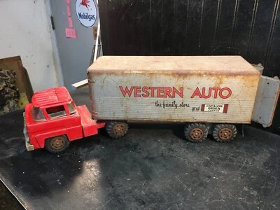 Camión y remolque vintage Western Auto Stores Marx usado completo Foto 1 de 4