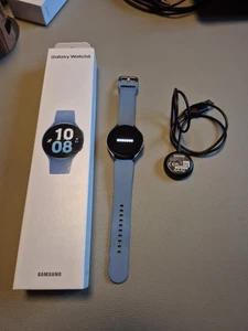 Samsung Galaxy Watch5 44mm Bluetooth Aluminium Sapphire - Bild 1 von 4