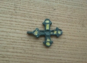 Fine Viking Bronze Cross Pendant yellow & green Enamel 10-12 AD Kievan Rus - Picture 1 of 8
