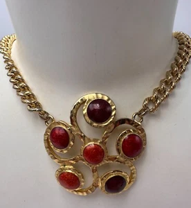 Collier pendentif martelé en métal doré et émail signé A à identifier ? - Picture 1 of 12