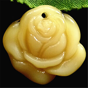 A24657 25x23x6mm Beautiful yellow jade carved flower pendant bead