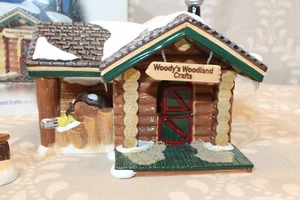 Dept 56-55333 Snow Village Woody's Woodland Crafts Set of 2 Building & Accessory - Picture 1 of 12