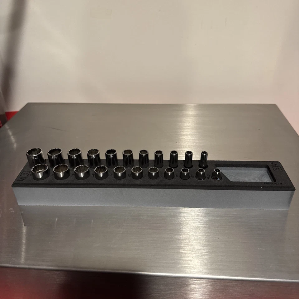 Snap On 22 pc metric 5-15mm shallow deep 12 point socket set in foam new - Image 1 of 4