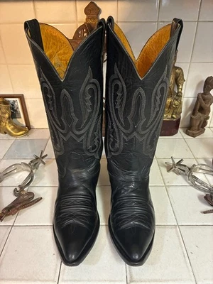 NOCONA VINTAGE MADE in USA BLACK LEATHER Western ROCKABILLY Cowboy Boots 8 B - Image 1 of 4