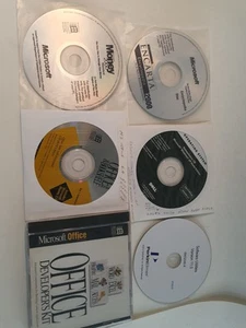 Vintage Microsoft Software Office Developer's Kit, Money 2000, Bookshelf,... - Picture 1 of 7