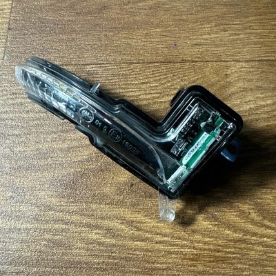 Renault Clio IV 2018 wing mirror turn indicators light 12853450 #103 - Image 1 of 4