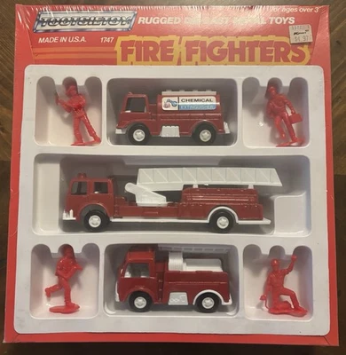 Tootsie Toy #1747 Bomberos Nuevo en Caja Juego de 3 Vehículos 3 Figuras, 1981 Foto 1 de 4