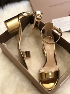 Neu mit Etikett $ 725 Gianvito Rossi Gold Mettalic Riemensandalen Größe 36 - Bild 1 von 7