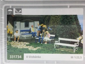 POLA 331734 G Scatola di montaggio contenente 8 panchine in scala G (1:22,5) - Foto 1 di 3