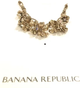 Banana Republic Women's Antique Gold Petal Metal Crystal Flower Necklace NWT 58 - Picture 1 of 11