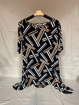 Blusa para mujer Dana Buchman mediana negra blanca tostada patrones geométricos  Foto 1 de 4