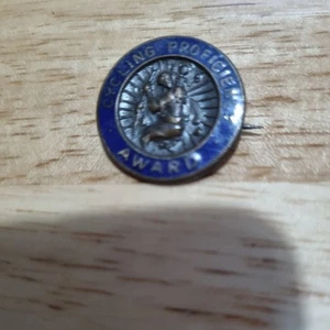 Vintage St Christopher Cycling Proficiency Award Round Enamel Pin Badge - Picture 1 of 14