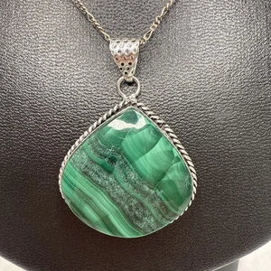 New Malachite Pendant On A Sterling Silver 24” Figaro Chain - Picture 1 of 7