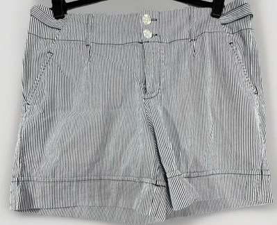 Pantalones cortos Madison Seersucker para mujer talla 12 blanco y negro a rayas cintura alta Foto 1 de 4