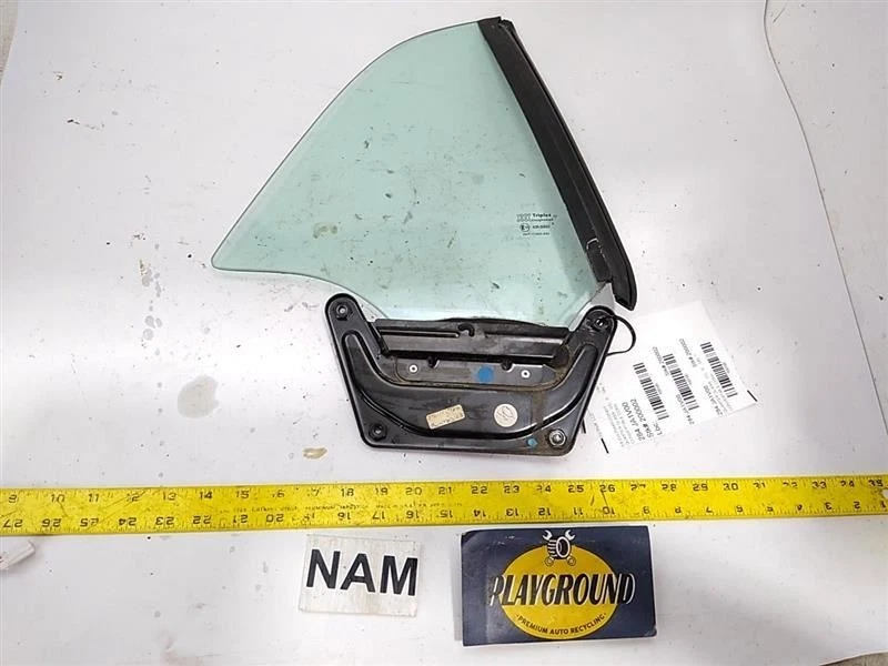 97 98 99 00 01 02 03 04 05 06 Jaguar XK8 XKR Rear Right Pass Quarter Glass 51K - Image 1 of 4