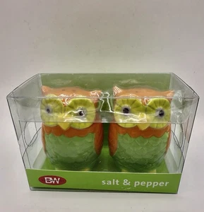 Retro OWL Salt Pepper Shaker Set Green Orange Boston Warehouse 3" Tall - Picture 1 of 4
