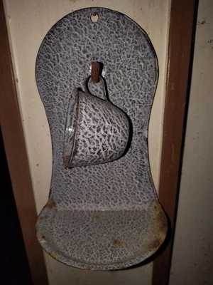 Portavasos capuchino vintage/antiguo gris de cerámica/ágata recubierto de pared. Foto 1 de 4