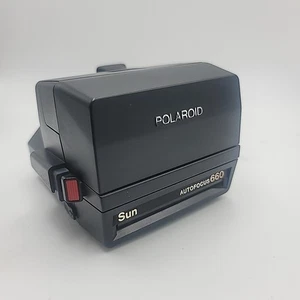 Cámara instantánea Polaroid Sun 660 enfoque automático con correa de colección sin probar como está - Imagen 1 de 4