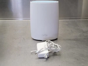 Netgear Orbi RBR50v2 AC300 Tri-Band Router - Bild 1 von 5