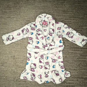 Hello Kitty Size 3T Kids Girls Robe Sleep Wear Fleece White - Picture 1 of 13