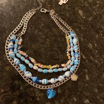 Collar con cuentas de vidrio azul Mykonos Free People en capas con cadena plateada, ¡nuevo! $38 Foto 1 de 4