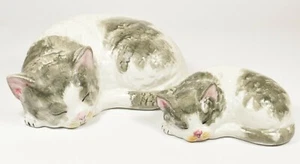 Made in Italy Sleeping Mother Cat and Kitten Figurines - Picture 1 of 4