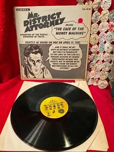Vtg 33 Record Mr. District Attorney Solves The Case and FBI in Peace & War - Picture 1 of 2