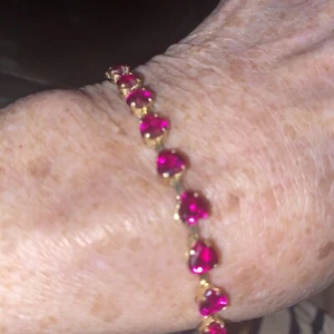 10k Heart Lab Ruby Bracelet 7.25” 5.41 Grams Lobster Claw Clasp - Picture 1 of 5