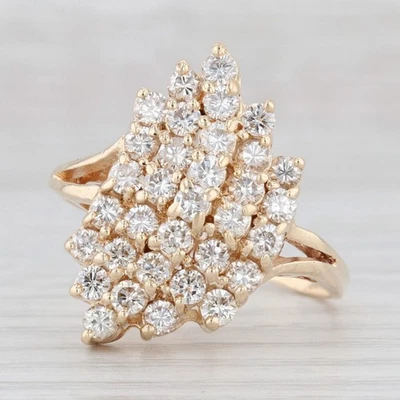 Anillo con racimo de diamantes de 1,60 quilates de oro amarillo de 14 k talla 10,75 cóctel Foto 1 de 4