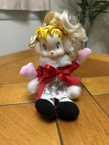 Bambola Bionda Cindy Lou Who 6” Peluche 2000 - Foto 1 di 5