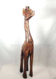 Estatuilla grande de madera tallada a mano de 19 3/4" de jirafa - Imagen 1 de 15