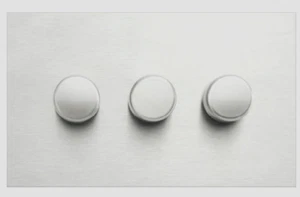 Hamilton Sheer G2 3-Gang rotierender LED-Dimmschalter satinierter Stahl - 8G243XLEDITB100 - Bild 1 von 8