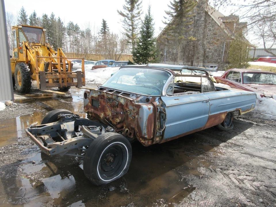 1962 BUICK LESABRE ELECTRA INVICTA LOWER CONTROL ARM RIGHT CORE  - Image 1 of 1