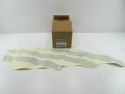 Carrocería lateral derecha a rayas puerta delantera para 98-00 Frontier CABINA ESTÁNDAR 4x4 990448B400 Foto 1 de 4