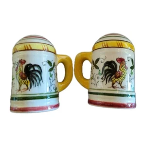 Vintage "UCAGCO China-Made In Japan" Roosters And Roses Salt And Pepper Shakers - Picture 1 of 3
