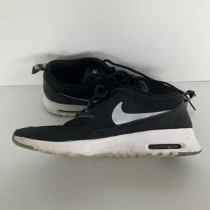 NIKE Shoes Womens Size 8 US 7 AUS AIR MAX THEA Black White Gym Casual - Picture 1 of 9