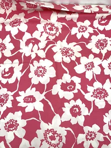Pink White Floral Medium Weight Fabric Woven Twill 1 yard + 18"x44" - Picture 1 of 8