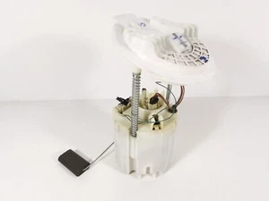 Dodge Challenger 3.6 L V6 Pentastar 305HP 2016 Petrol Tank Fuel Pump 5136022AJ - Picture 1 of 10