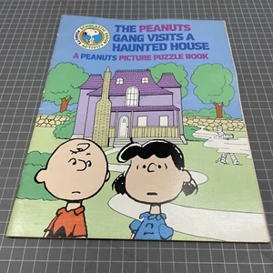 ORIGINAL RETRO Peanuts Snoopy Picture Puzzle Book Junk Haunted House Cafe Art - Picture 1 of 6