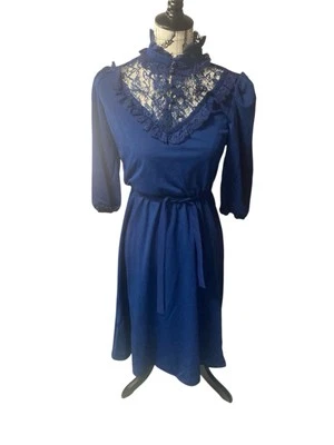 Vestido de renda azul feminino vintage pequeno anos 60-70’ - Imagem 1 de 4