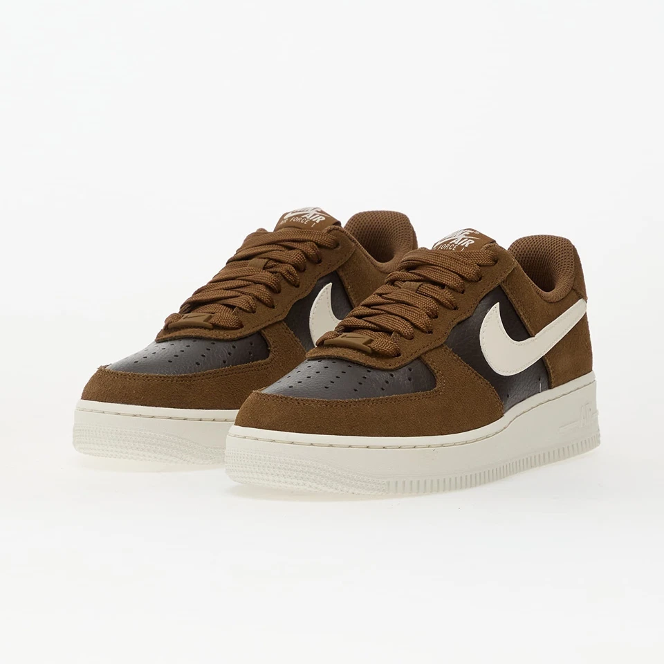 耐克 W Air Force 1 '07 低莫斯伍德棕色 IO1914-235 女式 AF1 鞋运动鞋 — 第 1/4 张图片