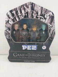 Game of Thrones PEZ Tin da Collezione The Iron Anniversary 4 Dispenser Personaggi - Foto 1 di 7