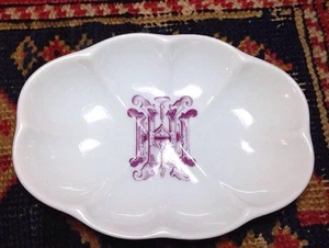 NEW Porcelain by Design New Orleans scalloped soap dish Initial H - Picture 1 of 3
